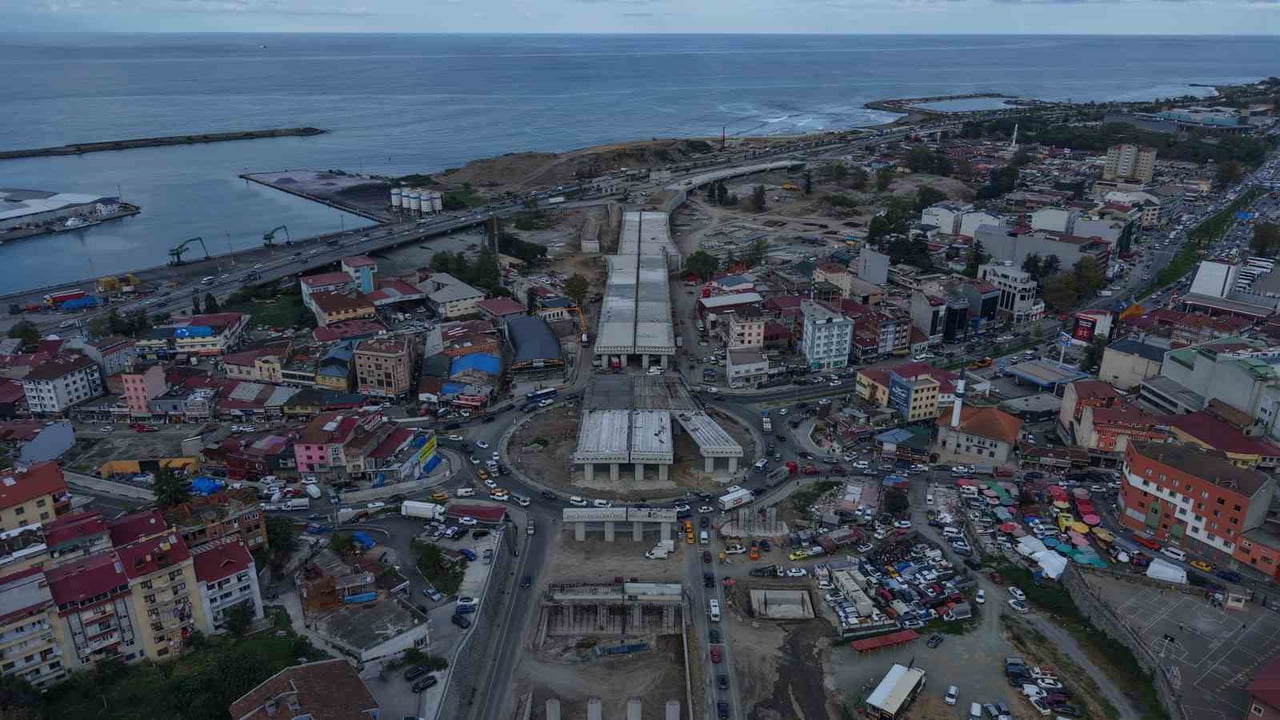 TRABZON’DA DEĞİRMENDERE TÜNELİ İLE KARADENİZ SAHİL YOLU’NU BİRBİRİNE BAĞLAYACAK ULAŞIM PROJESİ...