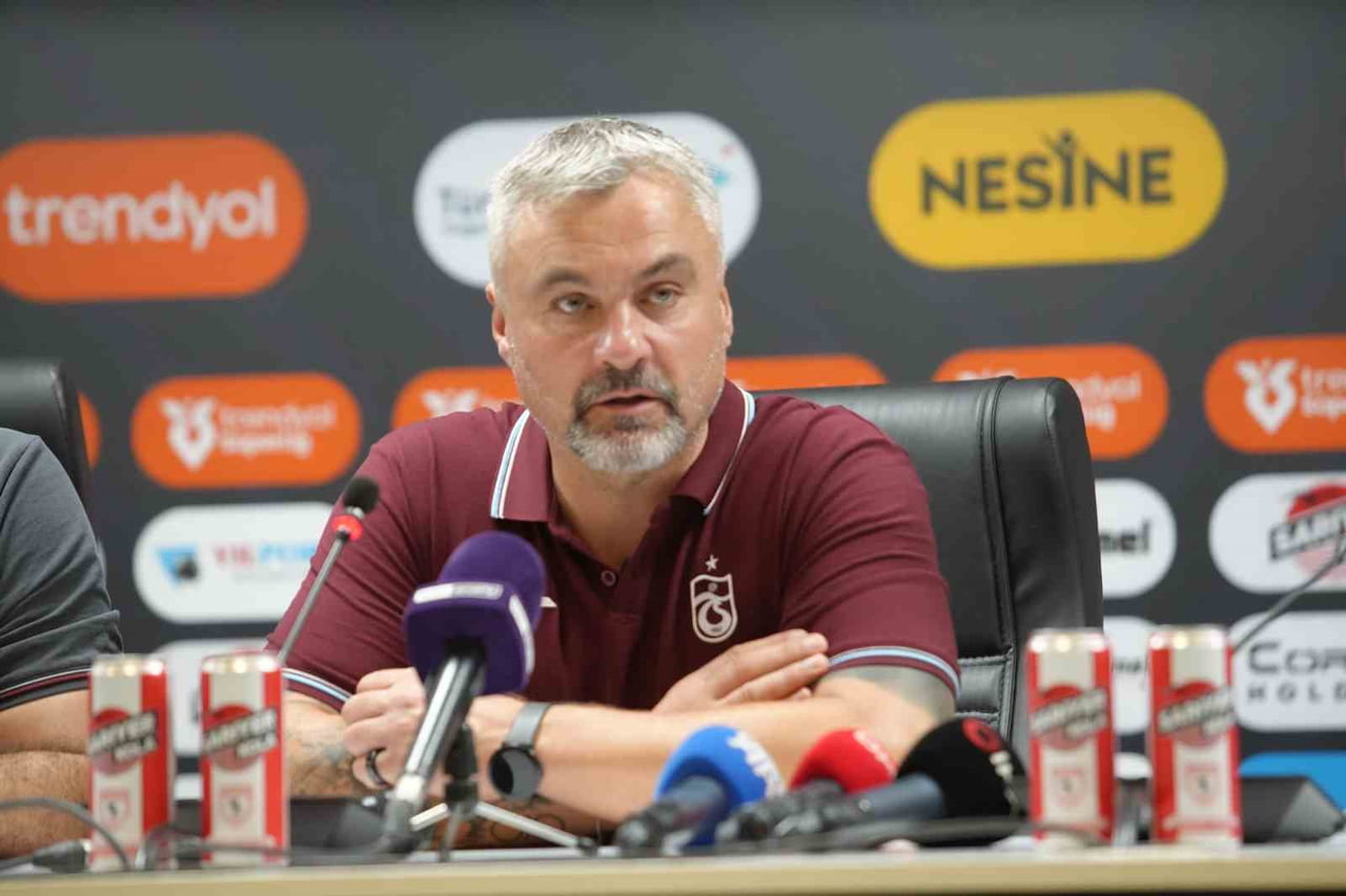 TRABZONSPOR TEKNİK DİREKTÖRÜ THOMAS REİS, SAMSUNSPOR’U DEPLASMANDA 3-0 YENDİKLERİ MAÇIN ARDINDAN...
