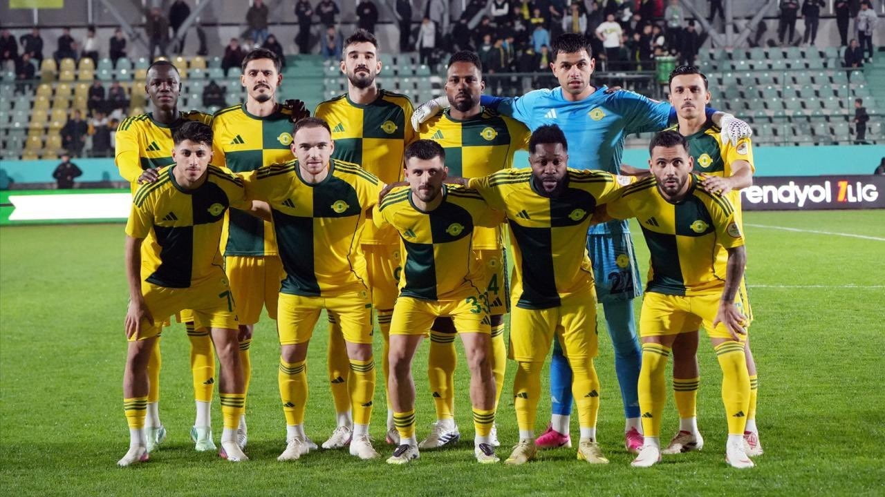 TRENDYOL 1. LİG'İN 11. HAFTASINDA ESENLER EROKSPOR, KONUK ETTİĞİ MARDİN 1969 SPOR'U 4-2 MAĞLUP...
