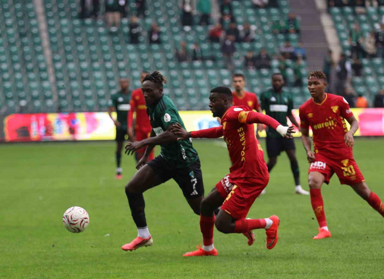 TRENDYOL SÜPER LİG'İN 8. HAFTASINDA KOCELİSPOR EVİNDE GÖZTEPE İLE KARŞILAŞIYOR