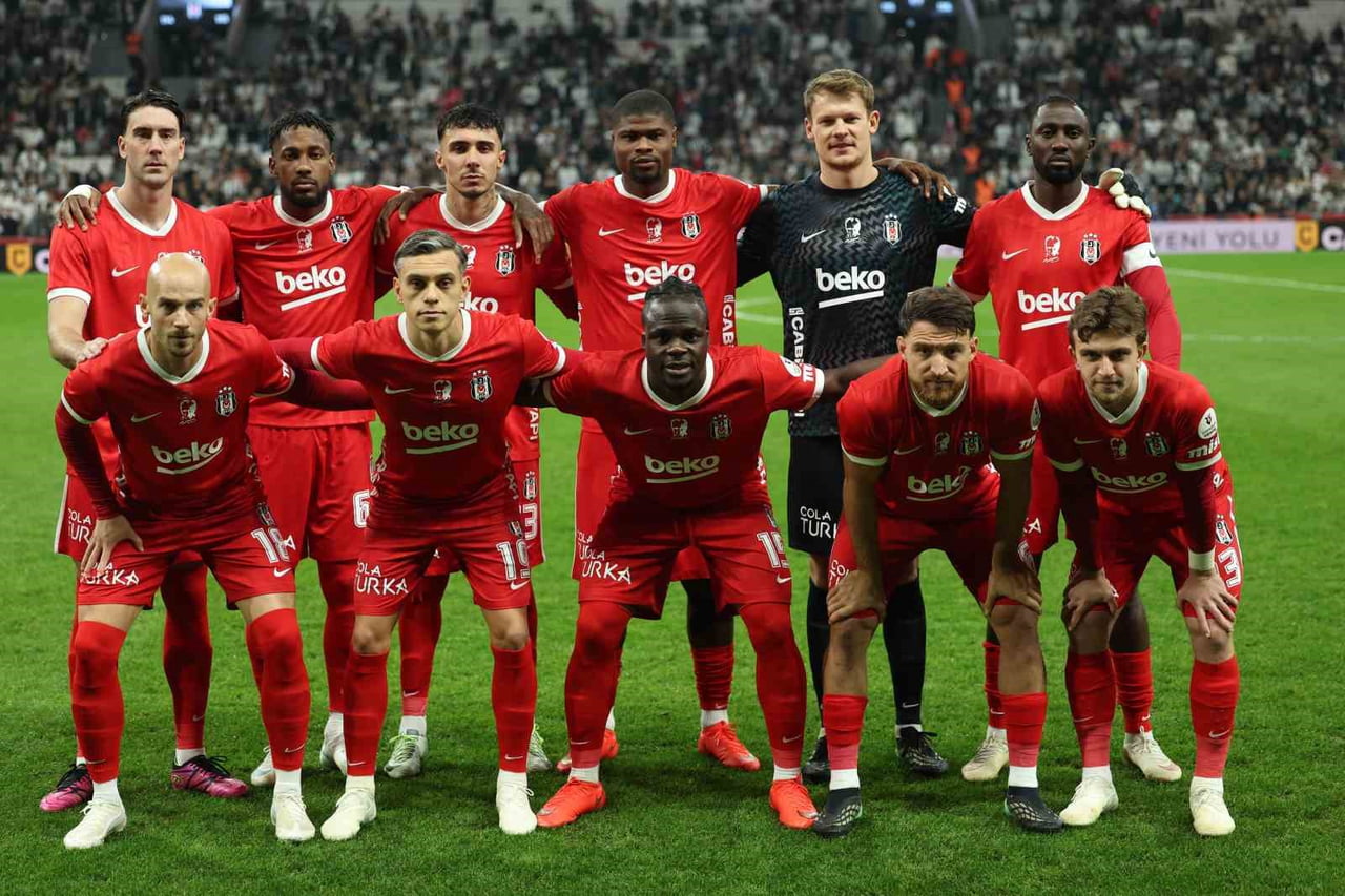 TRENDYOL SÜPER LİG'İN 9. HAFTASINDA BEŞİKTAŞ, SAHASINDA BAŞAKŞEHİR İLE KARŞILAŞIYOR. MÜSABAKANIN...