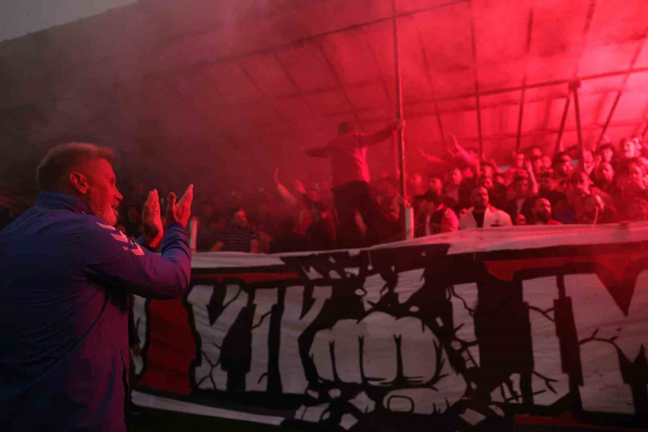 TRENDYOL SÜPER LİG EKİPLERİNDEN SAMSUNSPOR’UN ALMAN TEKNİK DİREKTÖRÜ THORSTEN FİNK, CUMARTESİ GÜNÜ...