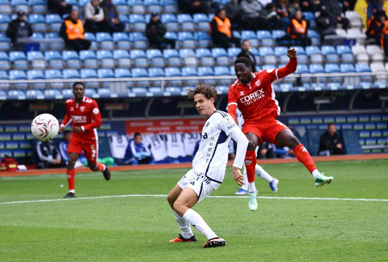 TRENDYOL SÜPER LİG’İN 8. HAFTASINDA KASIMPAŞA, EVİNDE KARŞILAŞTIĞI SAMSUNSPOR'U 4-1 MAĞLUP...