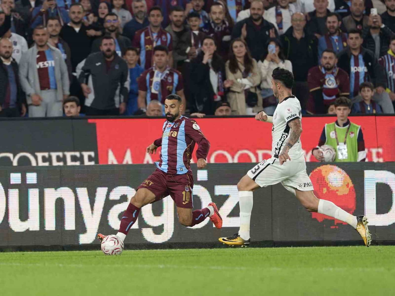 TRENDYOL SÜPER LİG’İN 8. HAFTASINDA TRABZONSPOR İLE BEŞİKTAŞ KARŞILAŞIYOR. MÜSABAKANIN İLK YARISI...