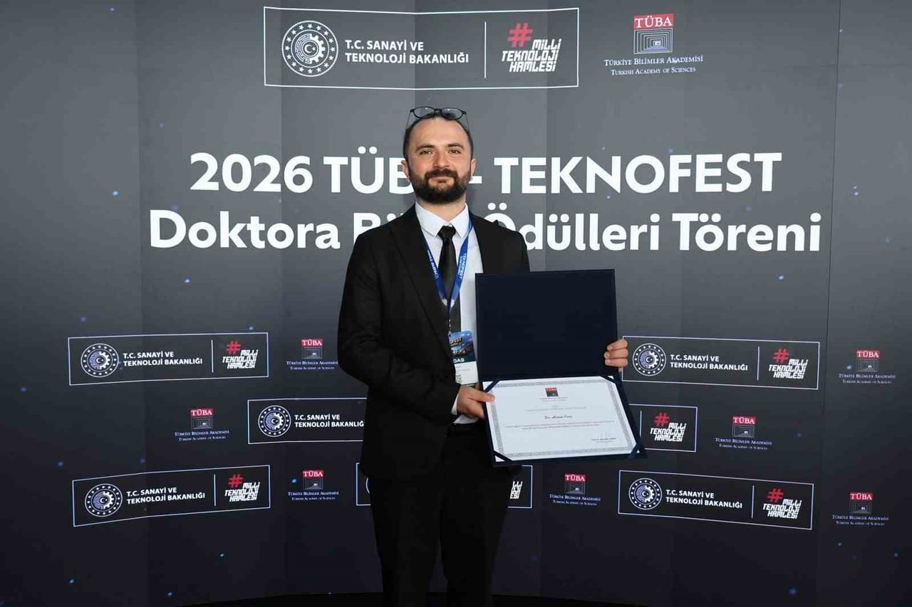 TÜBA-TEKNOFEST DOKTORA BİLİM ÖDÜLLERİ PROGRAMI KAPSAMINDA DÜZCE ÜNİVERSİTESİ FEN EDEBİYAT...