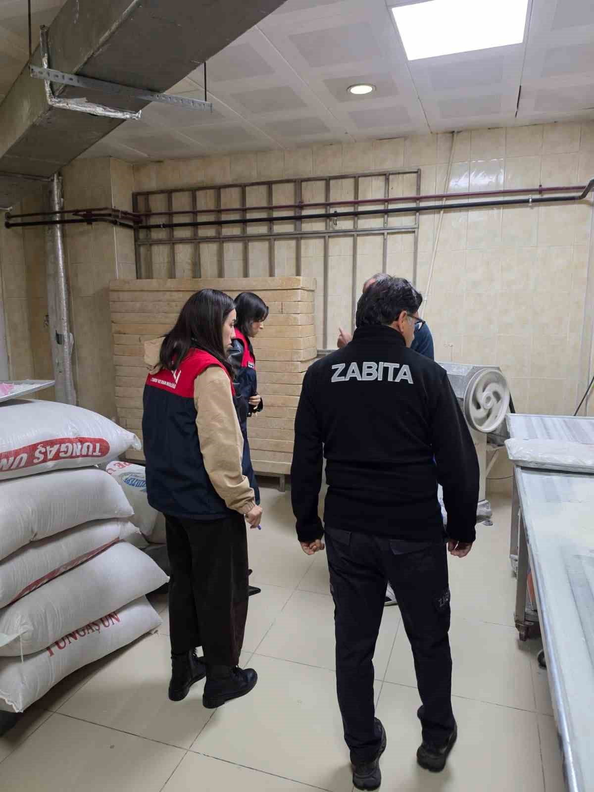 TUNCELİ KENT GENELİNDEKİ TÜM FIRINLARDA EŞ ZAMANLI DENETİM GERÇEKLEŞTİRİLDİ.