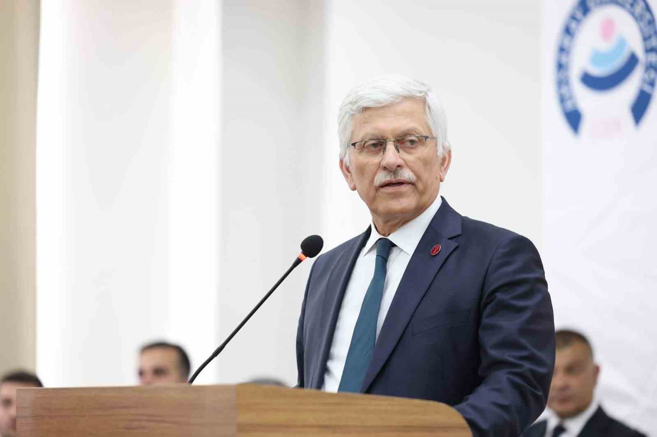 TÜRK VETERİNER HEKİMLERİ BİRLİĞİ (TVHB) BAŞKANI ALİ EROĞLU, "DÜNYADA 645 MİLYON İNSAN AÇLIKLA...