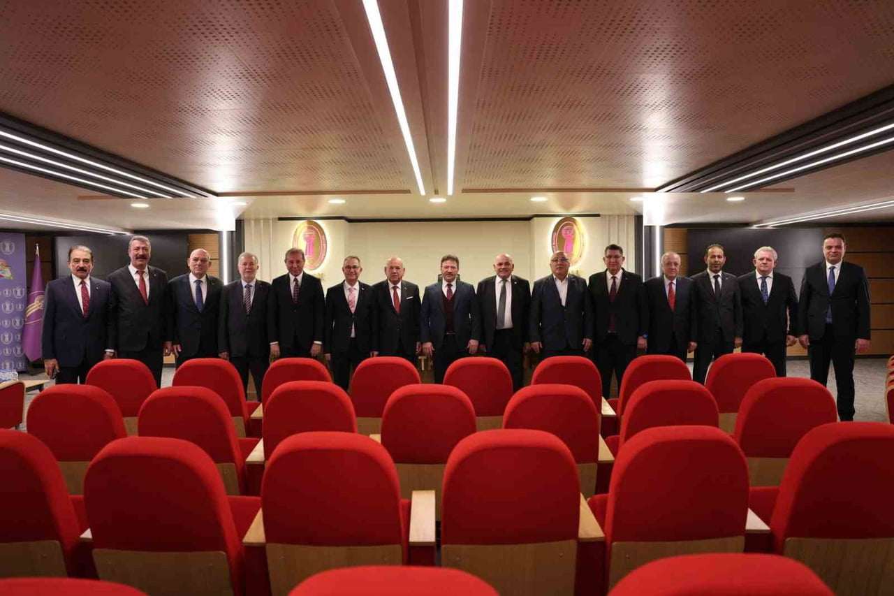 TÜRKİYE ESNAF VE SANATKÂRLARI KONFEDERASYONU’NUN (TESK) YENİ DÖNEMİNDEKİ İLK YÖNETİM VE DENETİM...