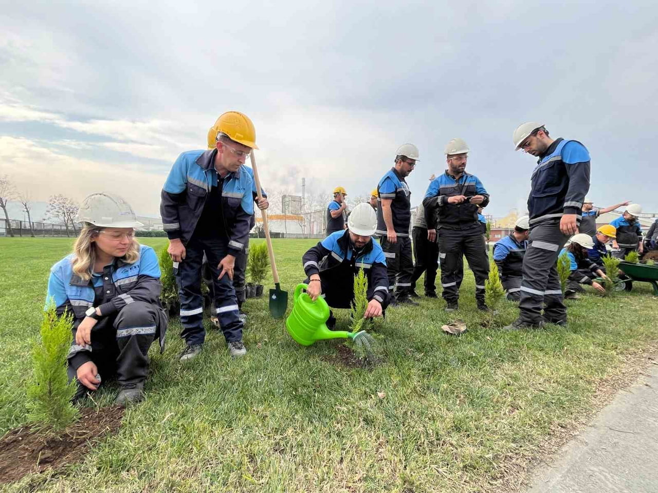 TÜRKİYE’NİN EN BÜYÜK SANAYİ KURULUŞLARINDAN CENGİZ HOLDİNG’İN GRUP ŞİRKETLERİNDEN ETİ BAKIR, İKLİM...