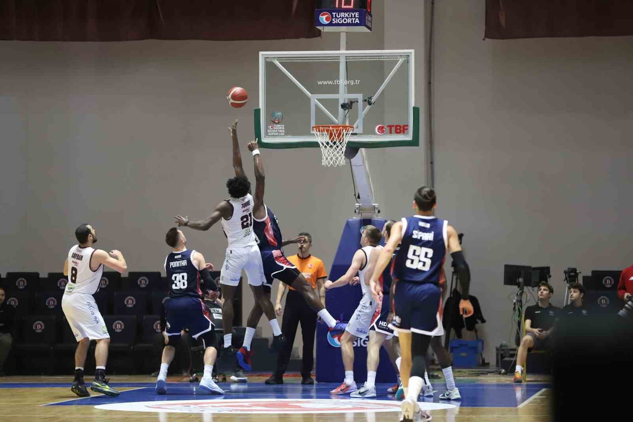 TÜRKİYE SİGORTA BASKETBOL SÜPER LİGİ'NİN 6. HAFTASINDA BORDO BASKETBOL, SAHASINDA LİG LİDERİ...