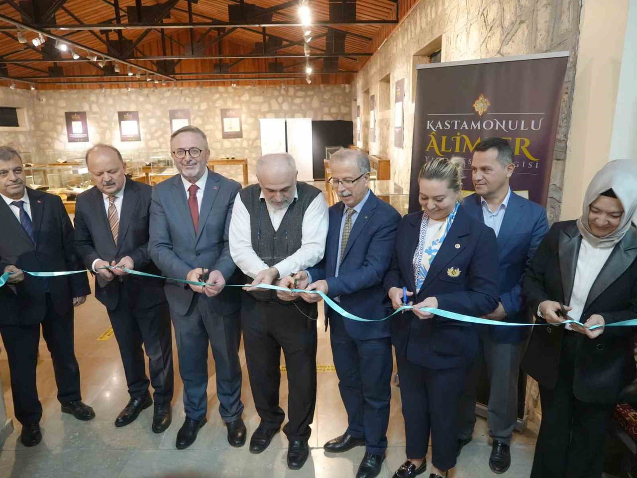 TÜRKİYE YAZMA ESERLER KURUMU BAŞKANLIĞININ (TÜYEK) TÜRKİYE’NİN ÇEŞİTLİ İLLERİNDE KÜTÜPHANEDE...