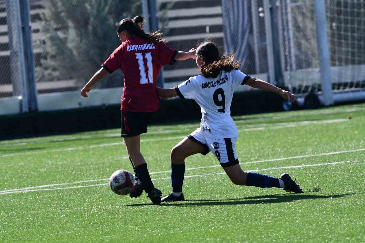 U15 KIZLAR GELİŞİM LİGİ 21. GRUP'TA LİGİN 9. HAFTASINDA ANADOLU YILDIZLARI, RAKİBİ KAYSERİ...