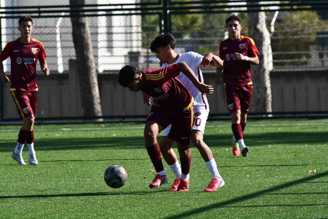 U19 GELİŞİM LİGİ 13. GRUPTA LİGİN 5. HAFTASINDA KAYSERİSPOR İLE HATAYSPOR KARŞI KARŞIYA...