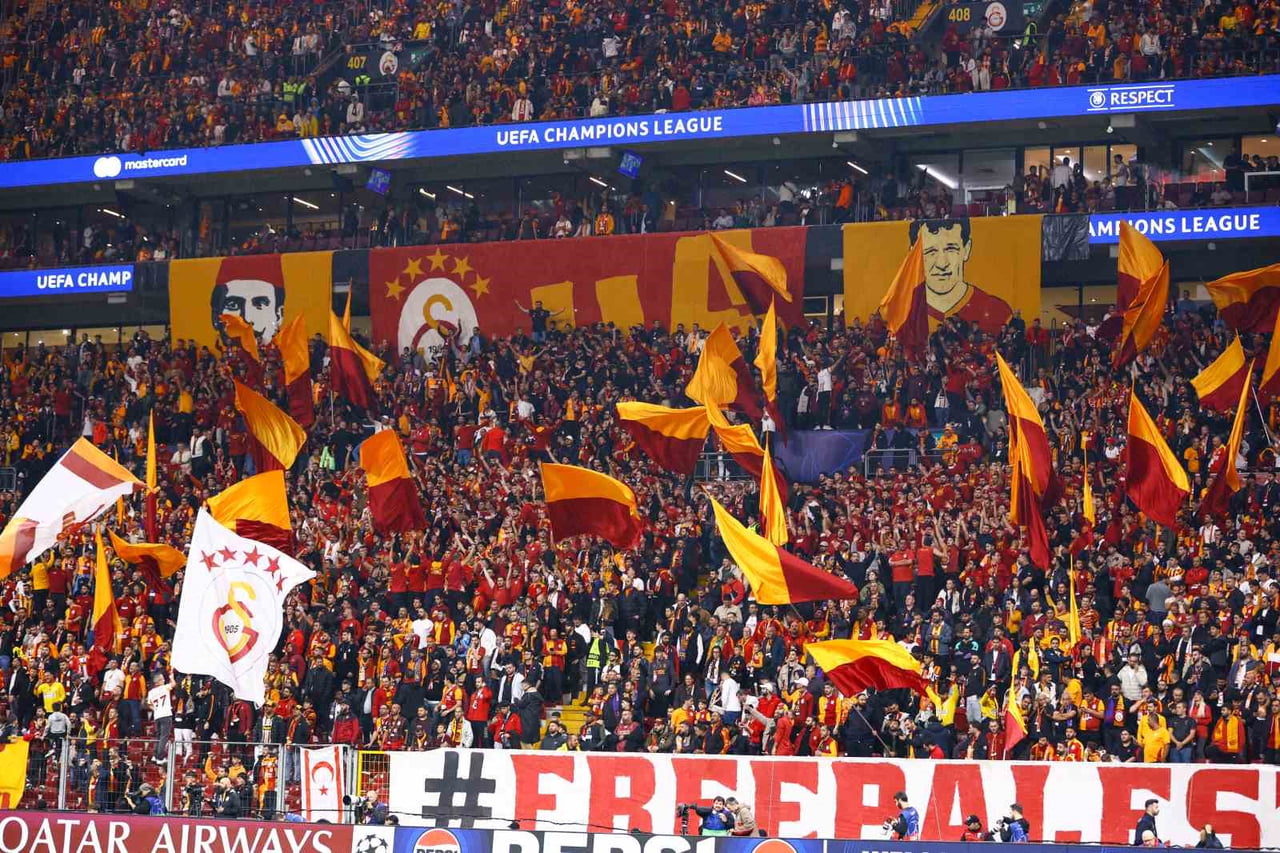 UEFA ŞAMPİYONLAR LİGİ'NİN 2. HAFTASINDA GALATASARAY EVİNDE İSPANYOL EKİBİ BARCELONA İLE...