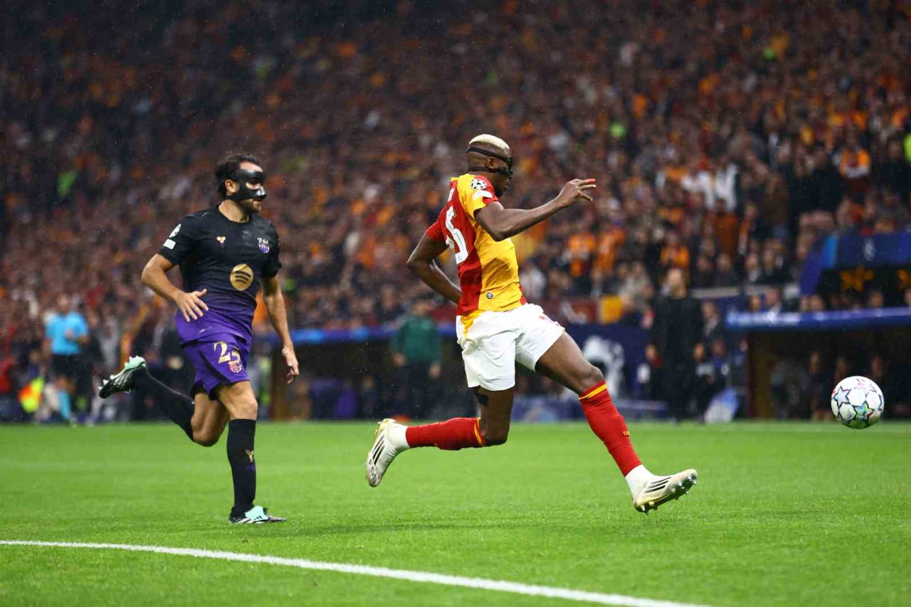 UEFA ŞAMPİYONLAR LİGİ: GALATASARAY: 1 - BARCELONA: 4 (MAÇ SONUCU)
