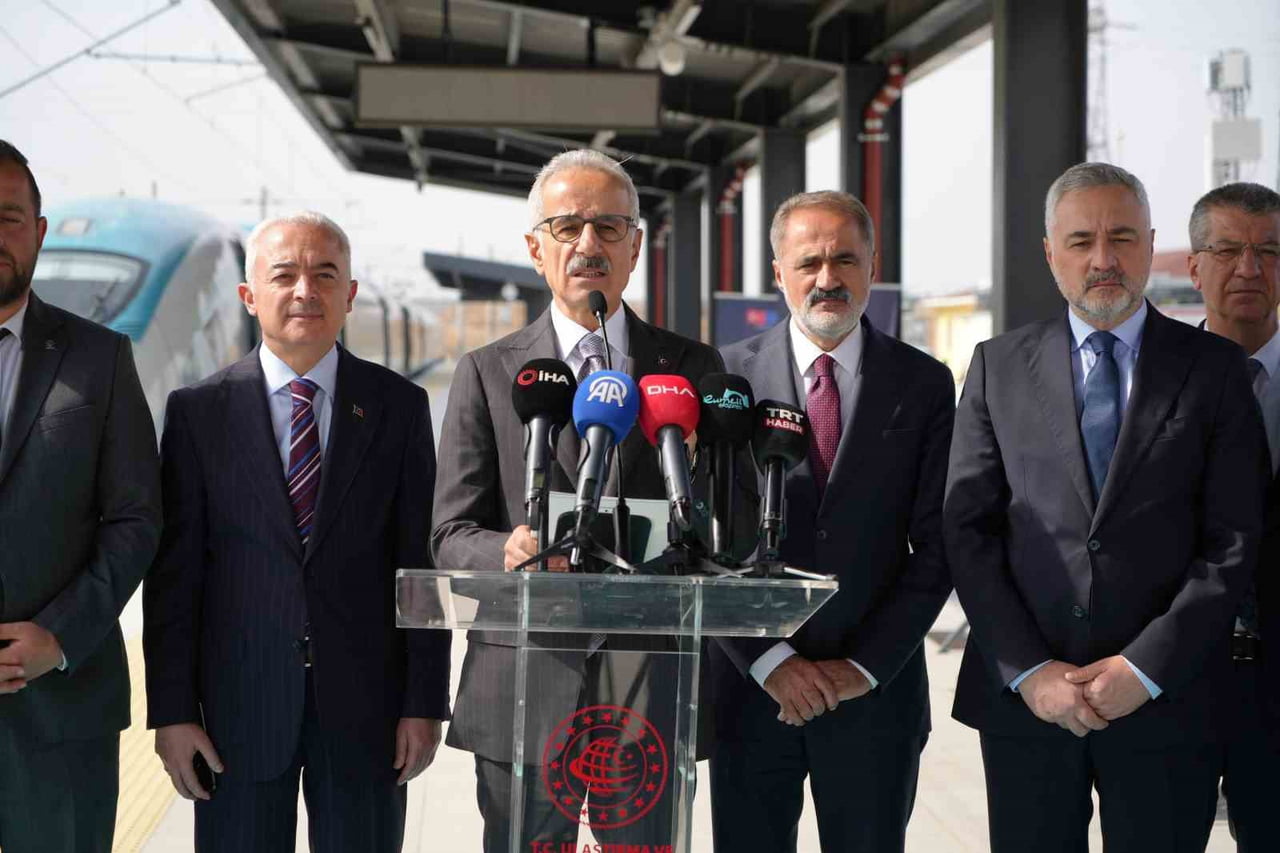 ULAŞTIRMA VE ALTYAPI BAKANI ABDULKADİR URALOĞLU, CUMHURBAŞKANI RECEP TAYYİP ERDOĞAN’IN KATILIMIYLA...
