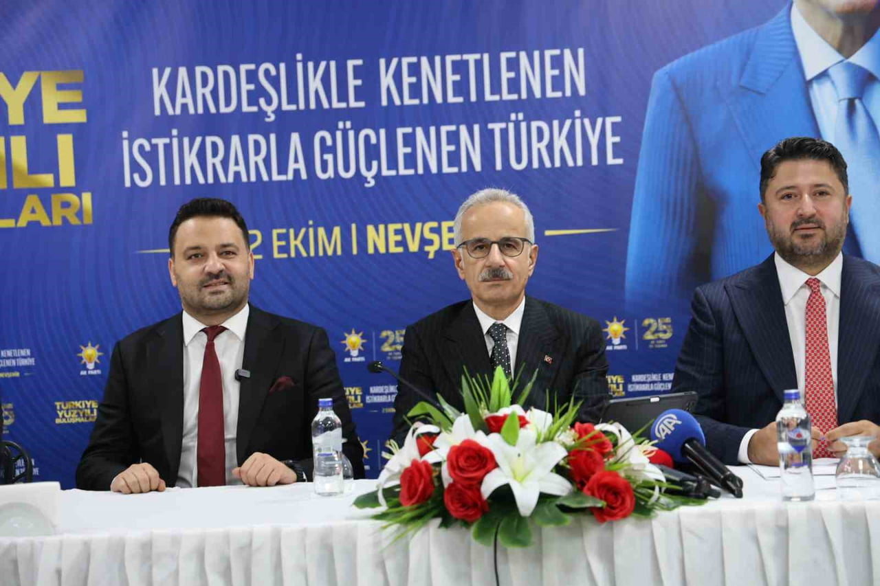 ULAŞTIRMA VE ALTYAPI BAKANI ABDULKADİR URALOĞLU, NEVŞEHİR PROGRAMI KAPSAMINDA KENTTEKİ SİVİL...