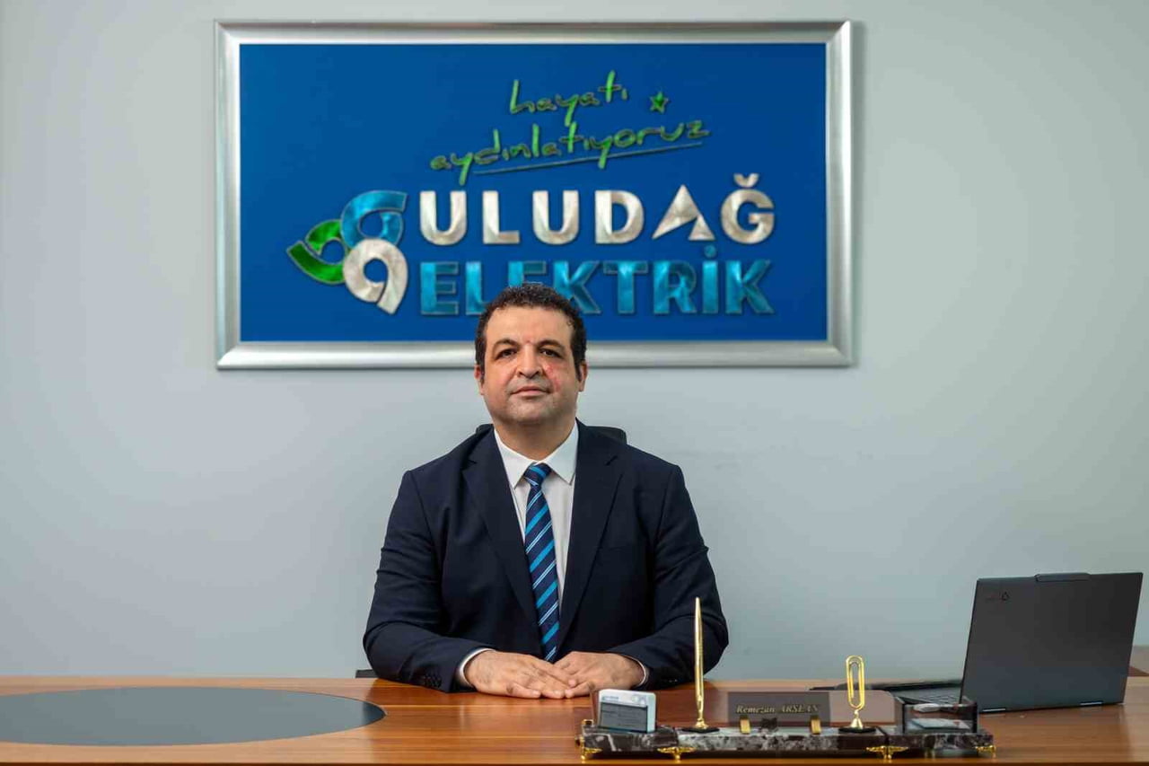 ULUDAĞ ELEKTRİK GENEL MÜDÜRÜ REMEZAN ARSLAN, SOSYAL FATURALAR PROJESİNİN ŞİRKETİN TOPLUMSAL FAYDA...