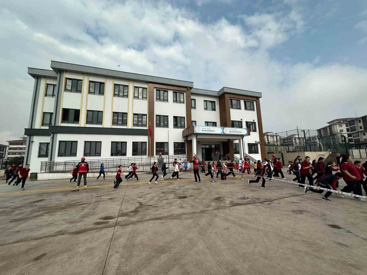 ULUSLARARASI AFET RİSKLERİNİN AZALTILMASI GÜNÜ ÇERÇEVESİNDE, KARABÜK İL AFET VE ACİL DURUM...
