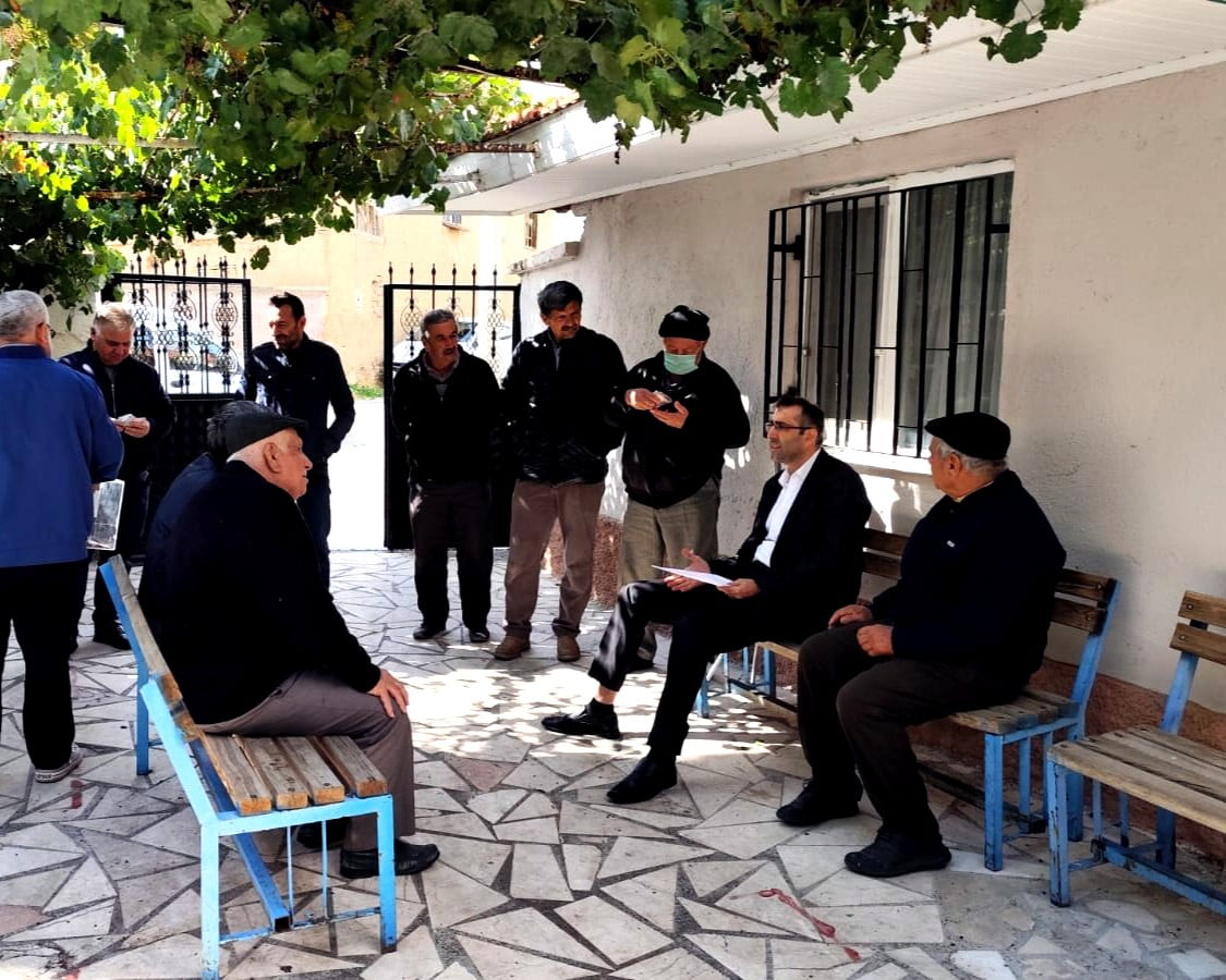 UŞAK İL TARIM VE ORMAN MÜDÜRLÜĞÜ EKİPLERİ, HER HAFTA FARKLI KÖYLERDE ÜRETİCİLERLE BİR ARAYA...