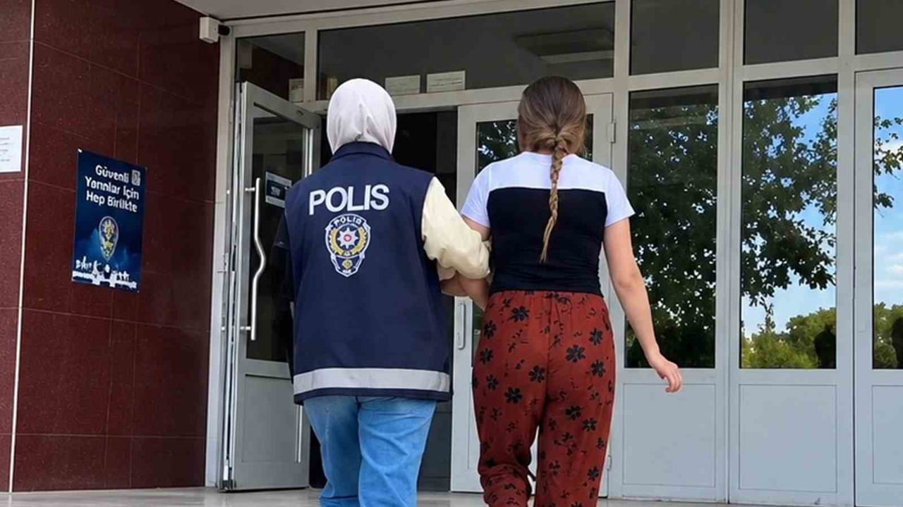 UYUŞTURUCU TİCARETİNDEN TUTUKLANDI