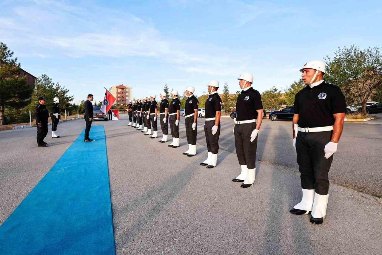VALİ AKMEŞE, 807 POLİS ADAYIYLA  DERSTE BULUŞTU