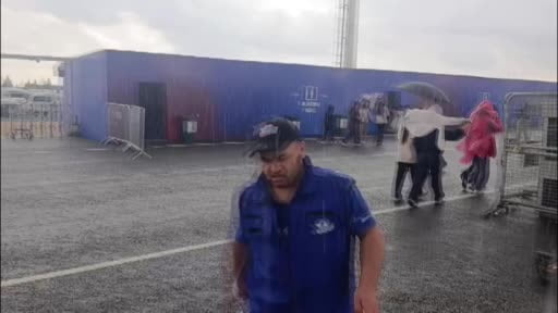 Vatandaşlar yağmura rağmen TEKNOFEST Güneydoğu'ya akın ediyor