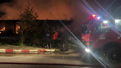 Yalova’da mobilya imalathanesinde yangın