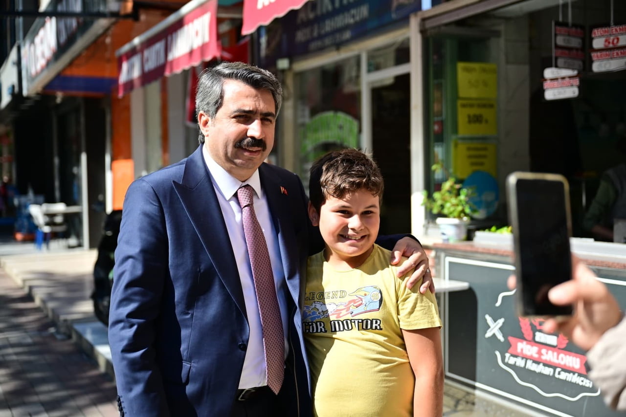 YILDIRIM BELEDİYE BAŞKANI OKTAY YILMAZ, TEYYARECİ MEHMET ALİ CADDESİ ESNAFIYLA BİR ARAYA...