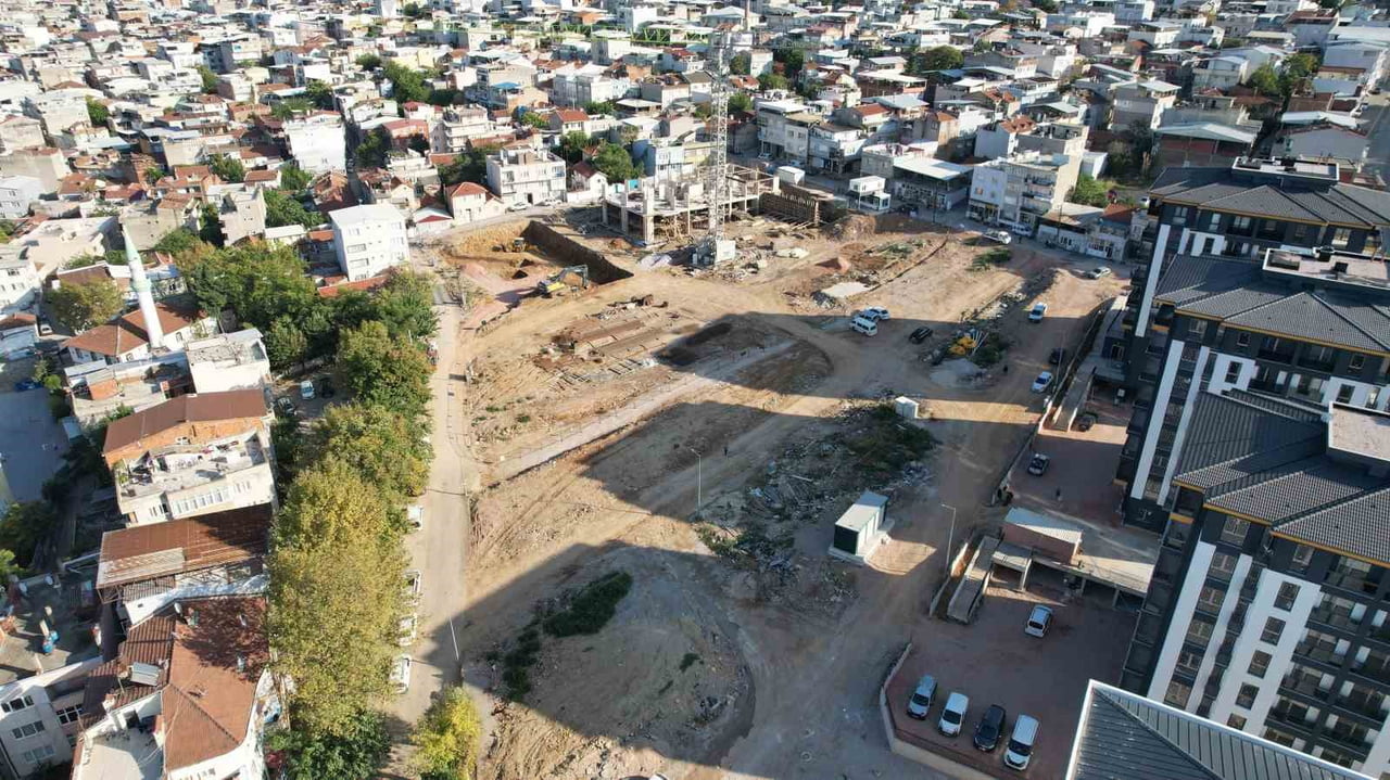 YILDIRIM’I GÜVENLİ BİR GELECEĞE TAŞIMAK İÇİN ÇALIŞMALARINA DEVAM EDEN YILDIRIM BELEDİYESİ...