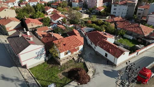 Yozgat Belediyesi'nden tarihi dokuyu koruyan sokak yenileme çalışması