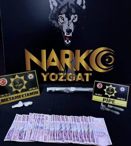 YOZGAT’TA UYUŞTURUCU SATICILARINA YÖNELİK OPERASYONDA 2 KİŞİ TUTUKLANDI.