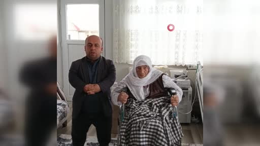 Yüksekova'da yüzleri güldüren yardım: Hatun Teyze tekerlekli sandalyesine kavuştu