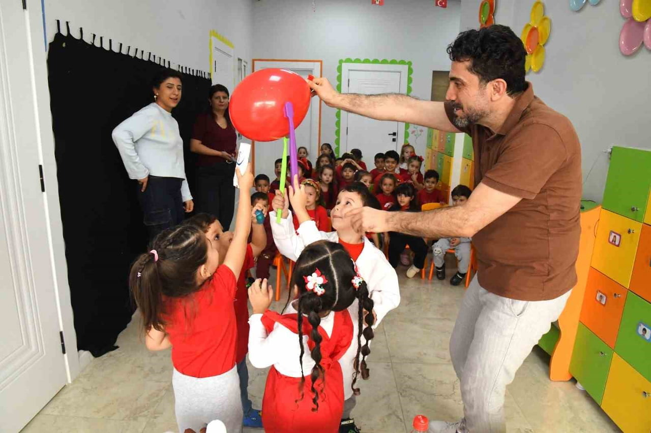 YUNUSEMRE BELEDİYESİ, ÇOCUKLARIN AĞIZ VE DİŞ SAĞLIĞI KONUSUNDA KÜÇÜK YAŞTA BİLİNÇLENMESİNE KATKI...