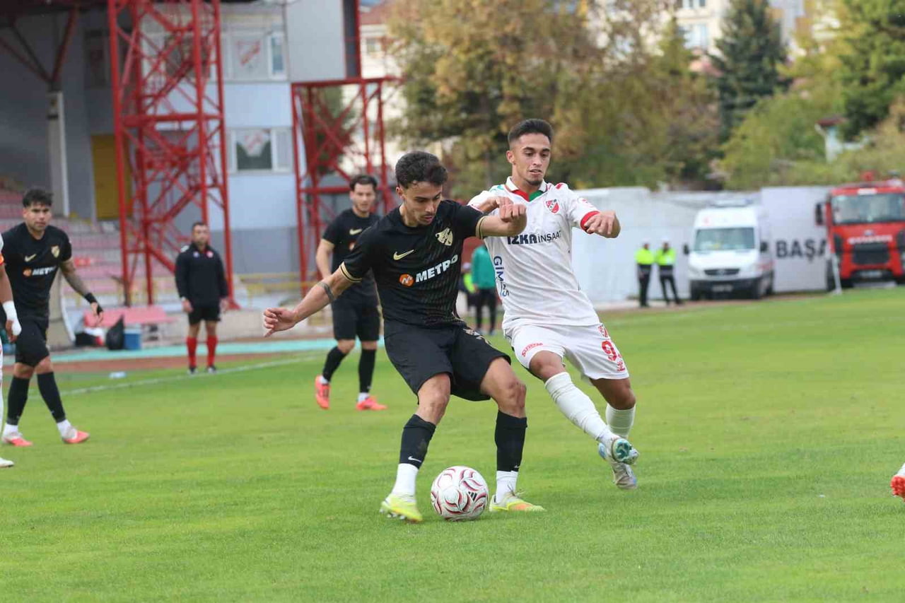 ZİRAAT TÜRKİYE KUPASI 3. TUR MAÇINDA BOLUSPOR, SAHASINDA KONUK ETTİĞİ KARŞIYAKA’YA 3-1 MAĞLUP...