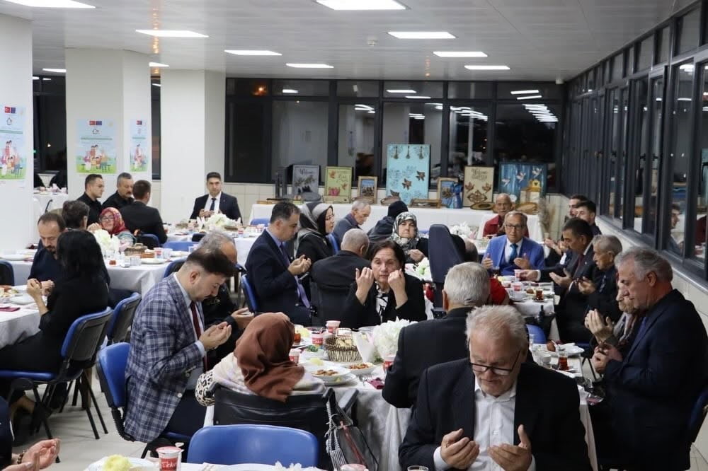 ZONGULDAK’TA DÜNYA YAŞLILAR GÜNÜ’NDE ANLAMLI BULUŞMA