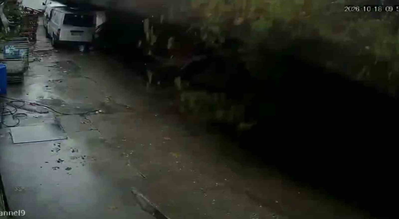 ZONGULDAK’TA GEÇEN HAFTA ETKİLİ OLAN YAĞIŞLARIN ARDINDAN BİR İSTİNAT DUVARININ ÇÖKME ANINA İLİŞKİN...